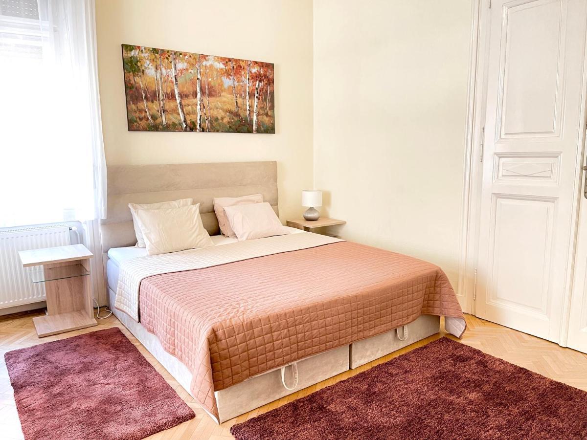 Isabelle Residency - Balcony & A.C Apartment Budapest Ngoại thất bức ảnh