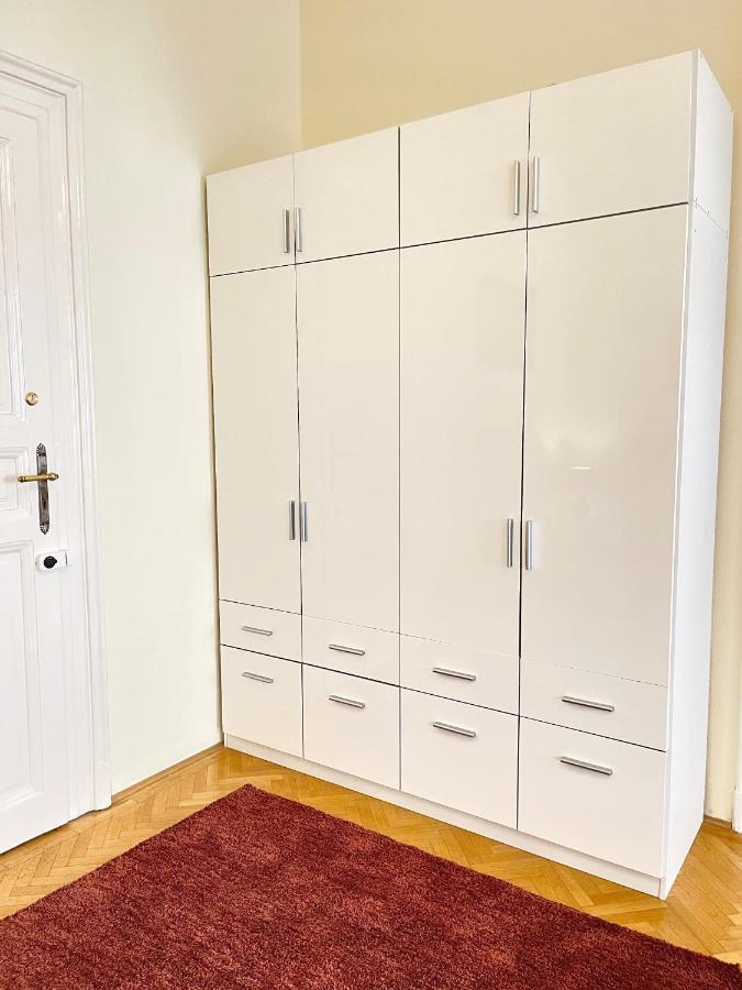Isabelle Residency - Balcony & A.C Apartment Budapest Ngoại thất bức ảnh
